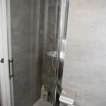 De Sonia Ii Apartment *